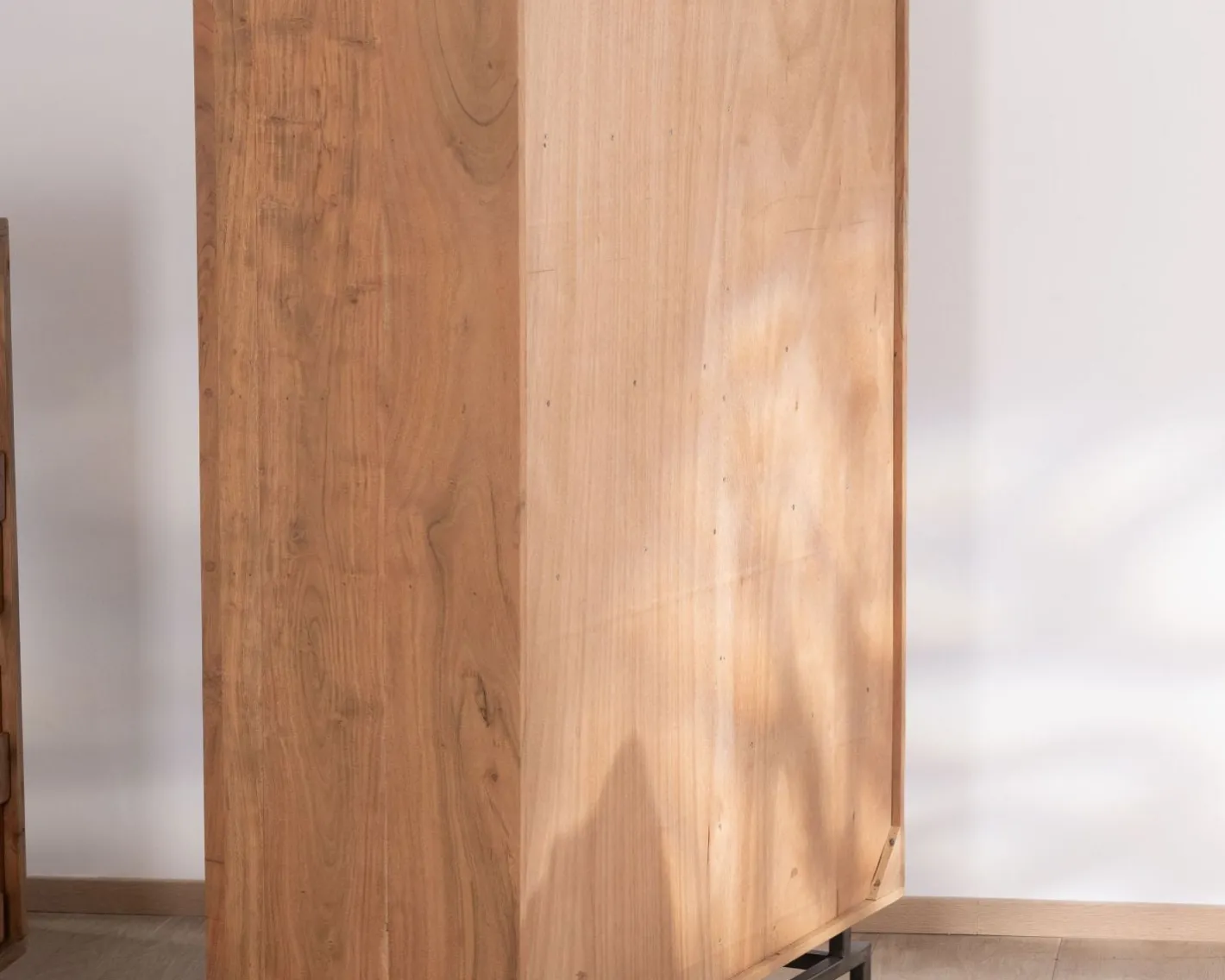 New Argentier design rétro en acacia et métal "Puzzle" façades motif empiècement Vitrine Et Argentier|Rangement