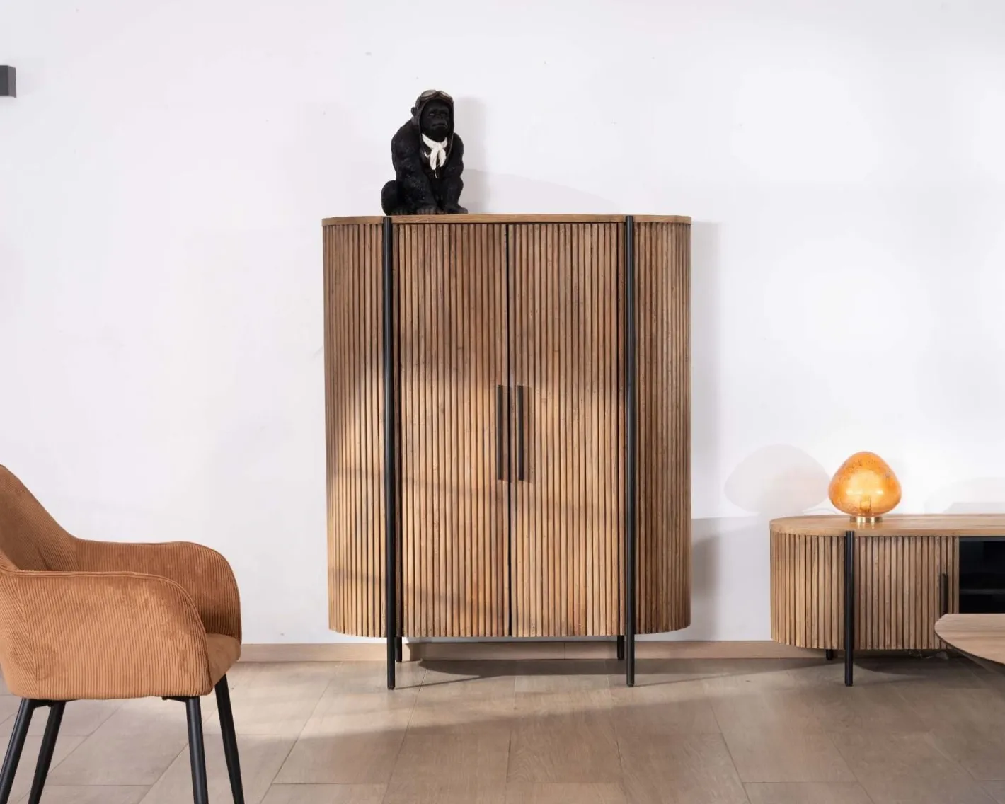 Discount Armoirette arrondie 120 cm en bois exotiques "Troms" Buffet Et Bahut