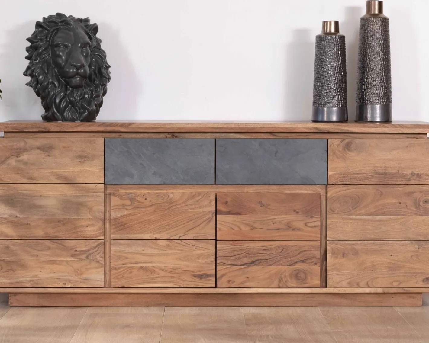 Hot Bahut contemporain 175cm en acacia avec bandeau LED et tiroirs placage pierre "Paguera" Buffet Et Bahut