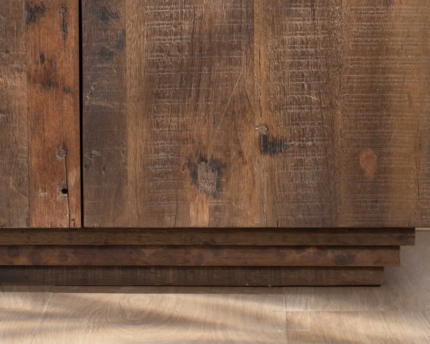 Discount Bahut 4 portes en bois recyclé et plateau marbre blanc "Mood" Buffet Et Bahut