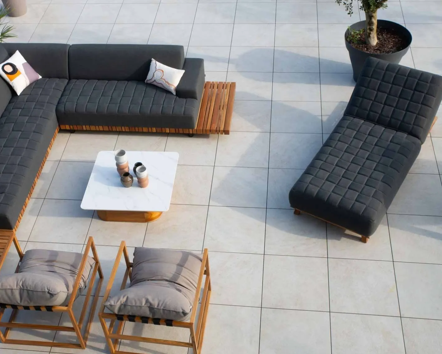 New Bain de soleil design tissu Sunbrella gris foncé et teck "Lombok" Bain De Soleil