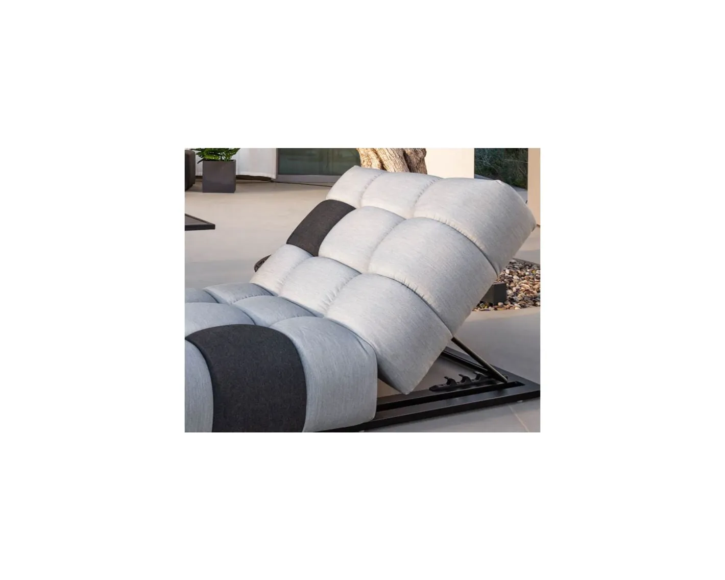 New Bain de soleil en tissu Sunbrella gris clair et foncé "Lazy Beach" Bain De Soleil