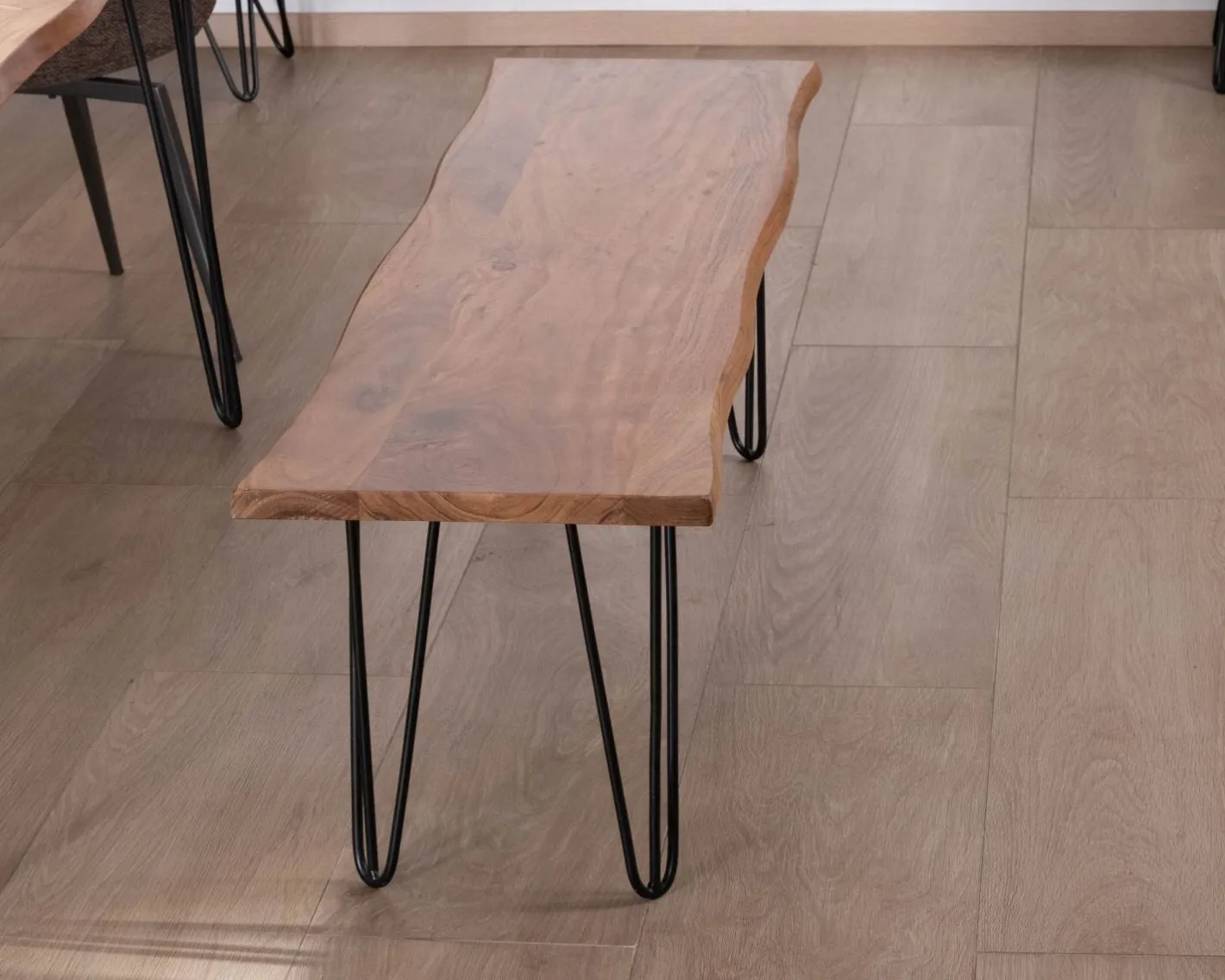 Online Banc design épuré 160 cm en acacia et pieds métal "Wendy" Banc