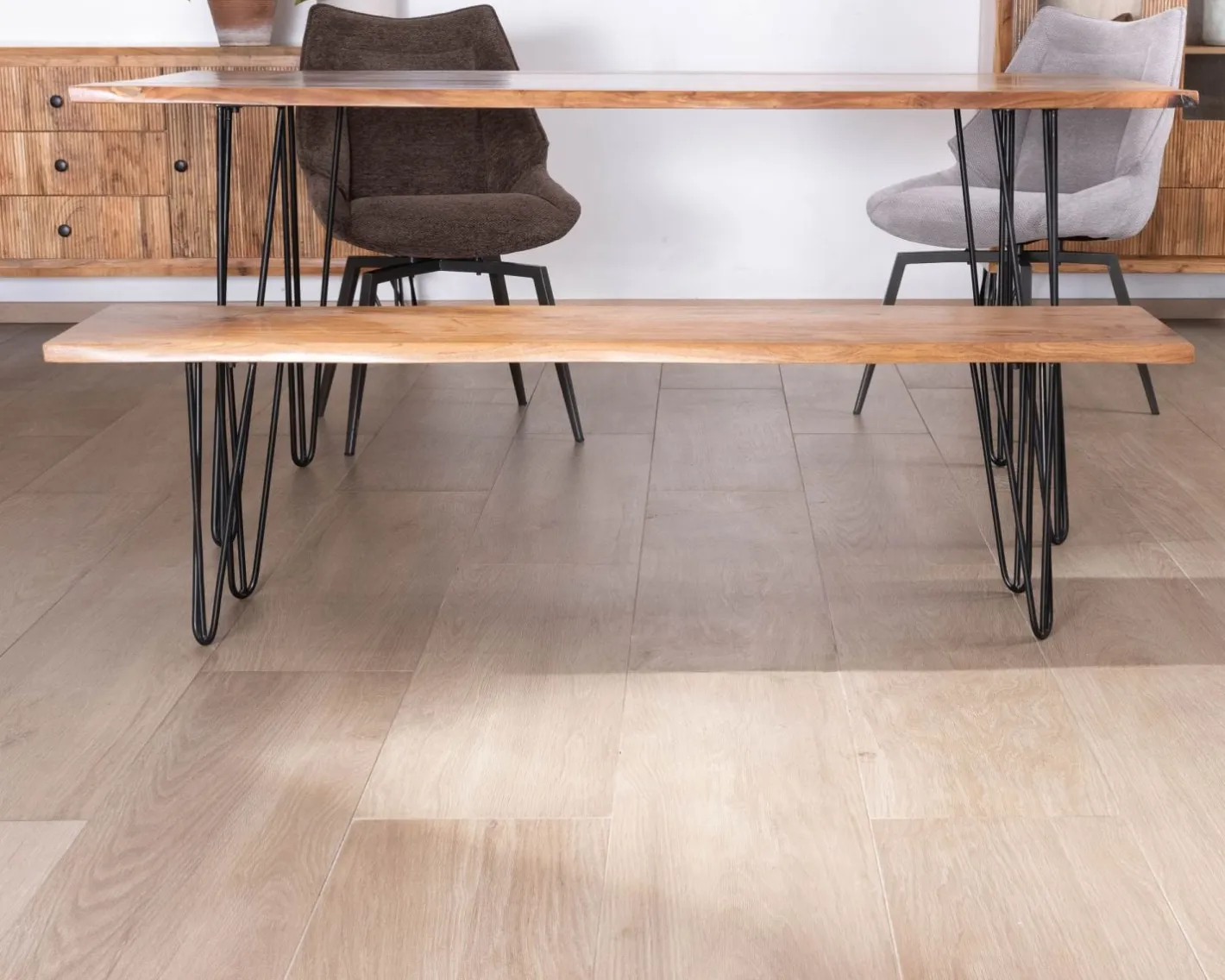 Online Banc design épuré 160 cm en acacia et pieds métal "Wendy" Banc