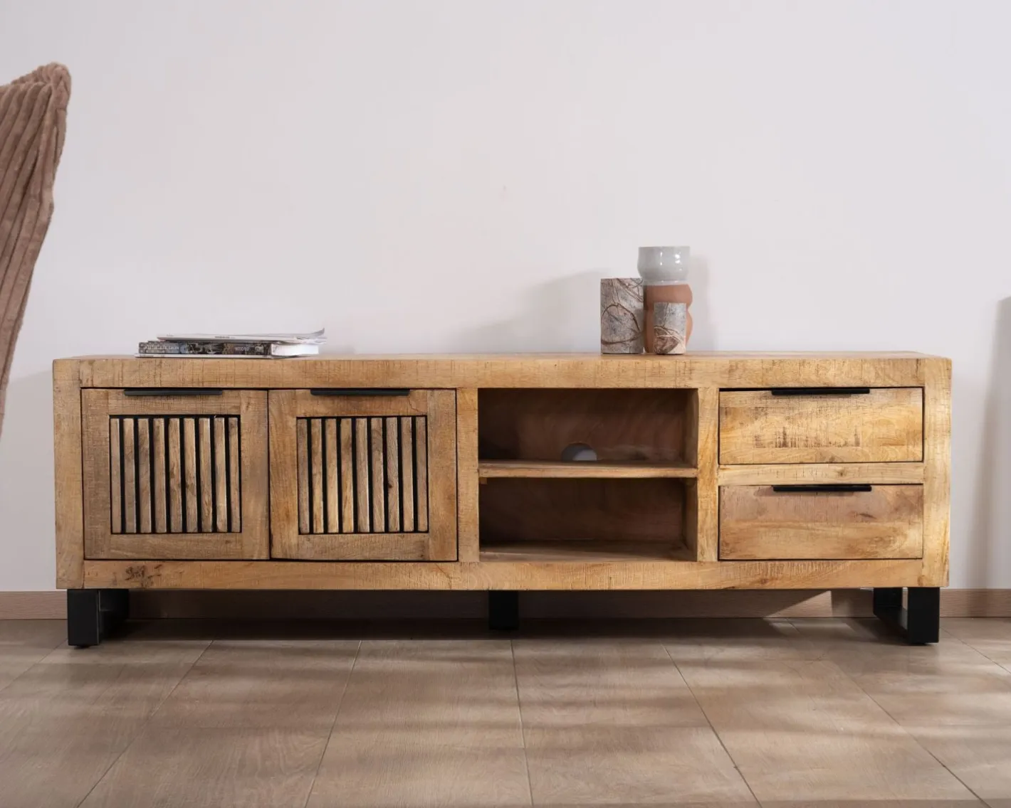 Outlet Banc TV 175 cm en manguier et pieds métal "Manoha" Meuble Télé