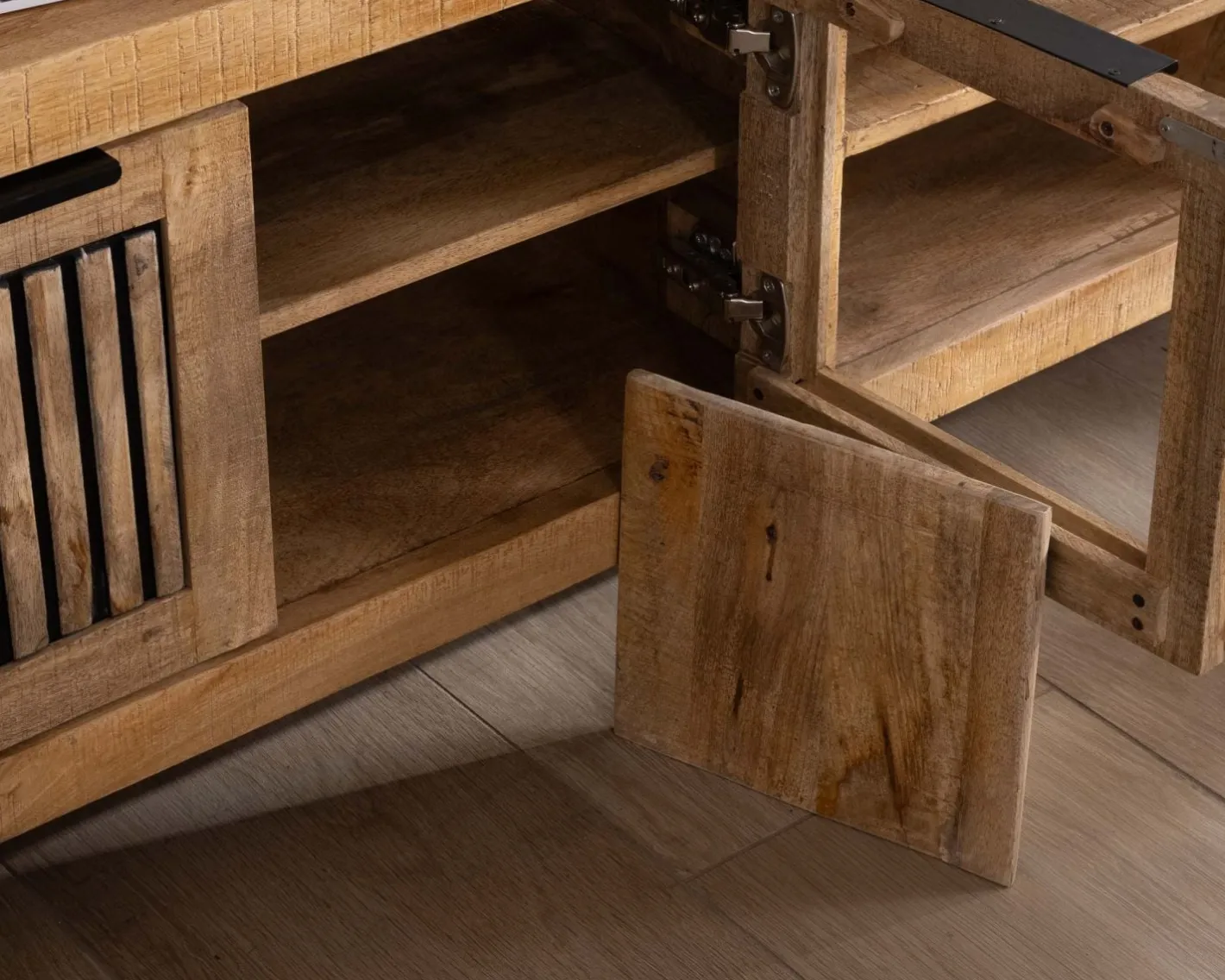 Outlet Banc TV 175 cm en manguier et pieds métal "Manoha" Meuble Télé