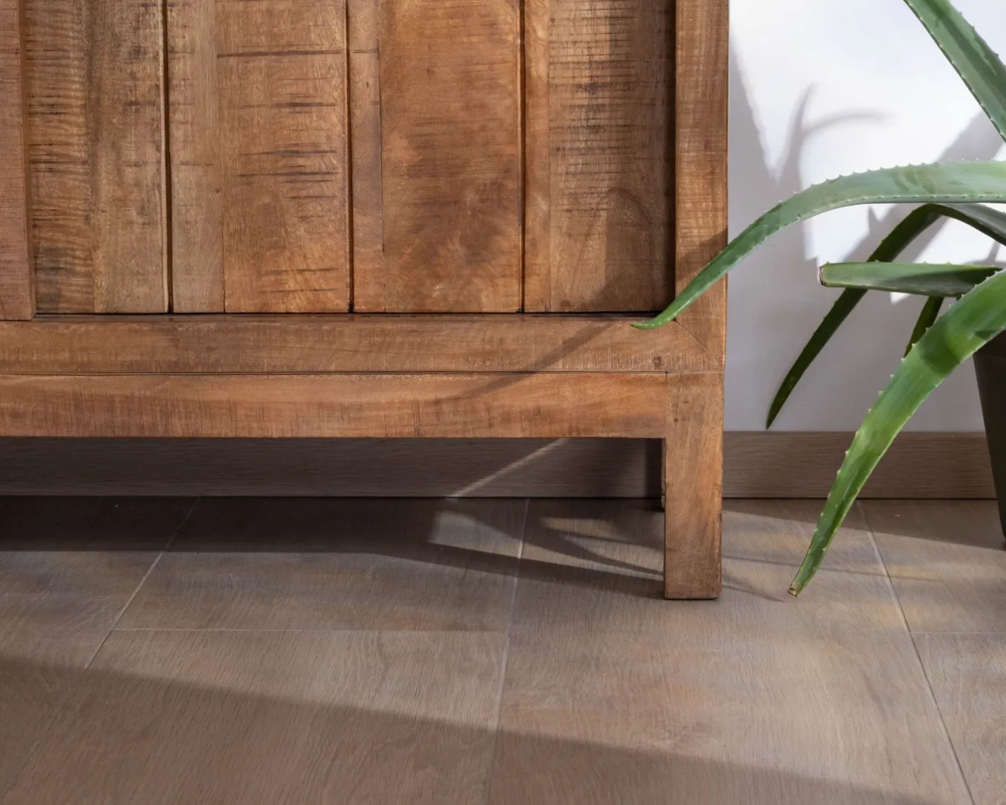 New Buffet haut 2 portes coulissantes en manguier massif "Aruna" style chaleureux Rangement|Buffet Et Bahut