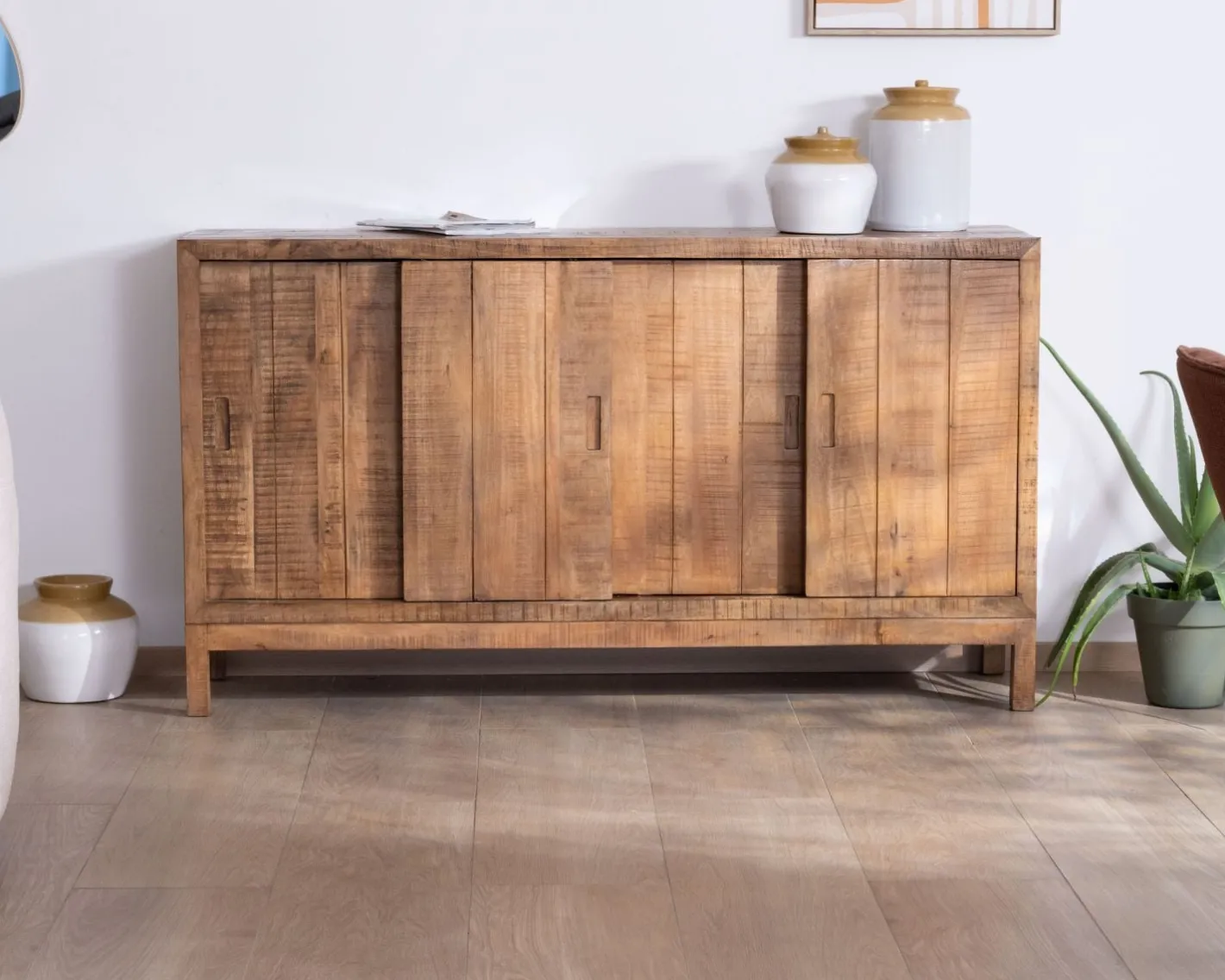 Clearance Buffet 4 portes coulissantes en manguier massif "Aruna" style ethnique chic Buffet Et Bahut