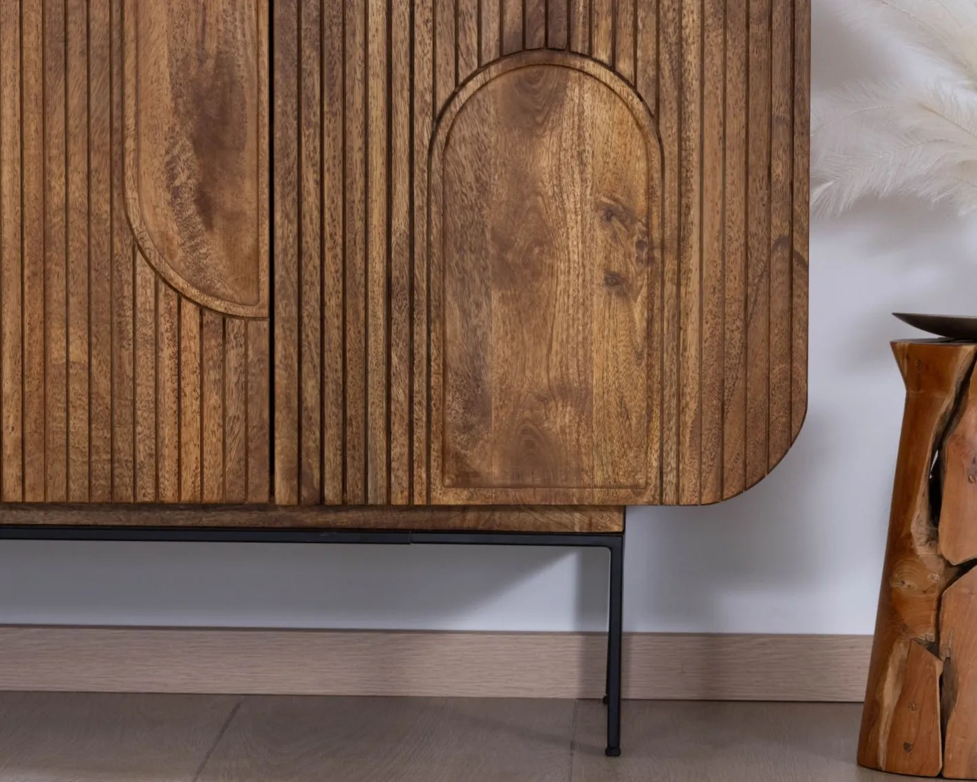 Clearance Buffet 4 portes style newtro en manguier "Moky" 175 cm Buffet Et Bahut