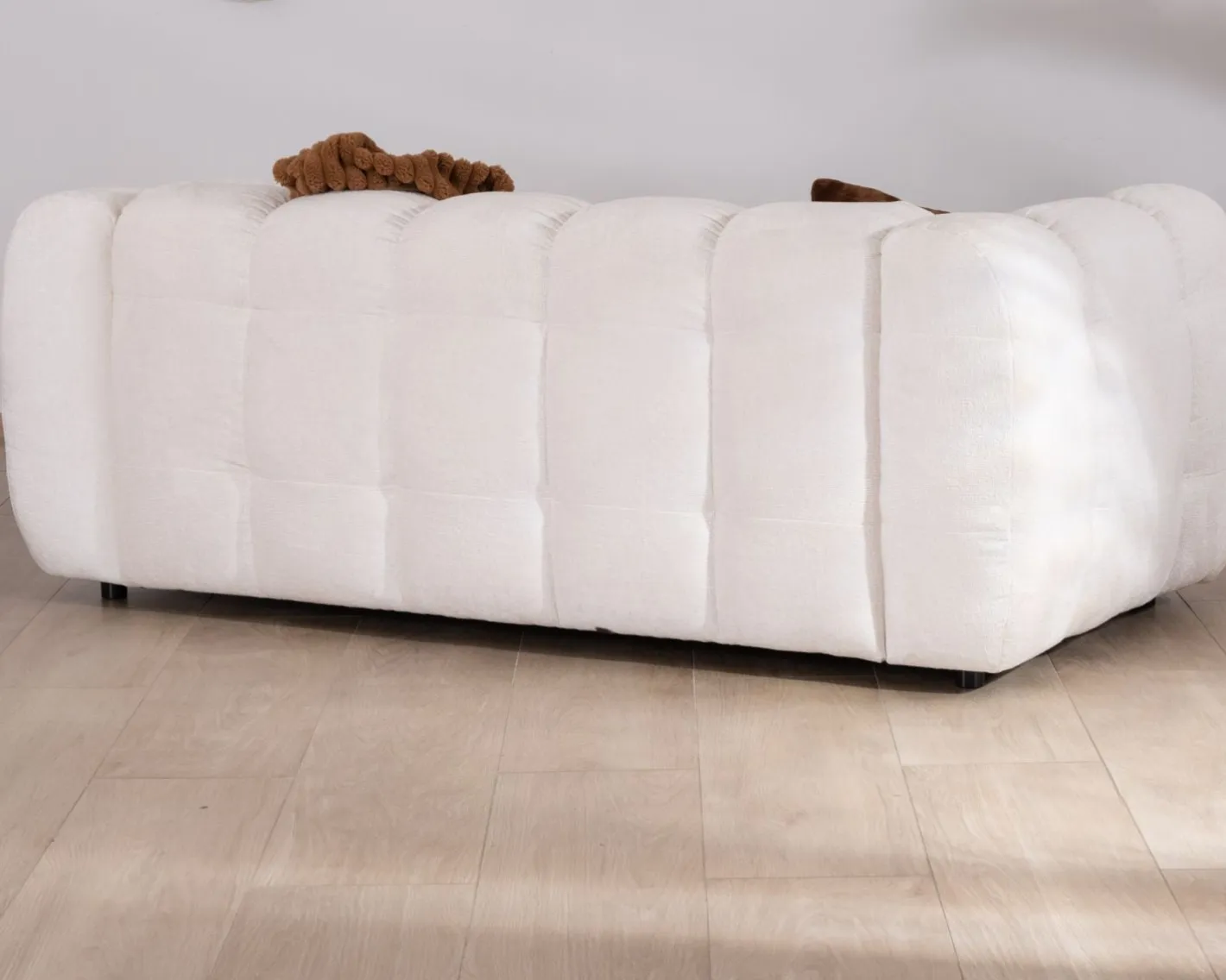 Discount Canapé cocooning 3 places tissu bouclette blanc avec surpiqures "Milow" Canapé 3 Places|Canapé Droit Fixe