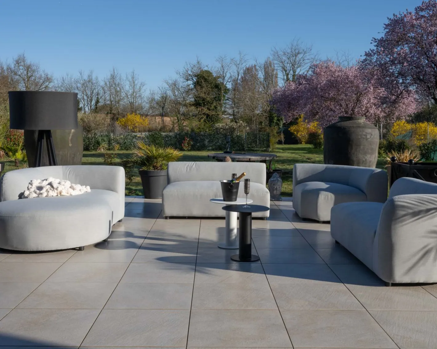 Online Canapé panoramique modulaire spécial extérieur en tissu gris clair "Kacang" Canapé De Jardin|Salon De Jardin