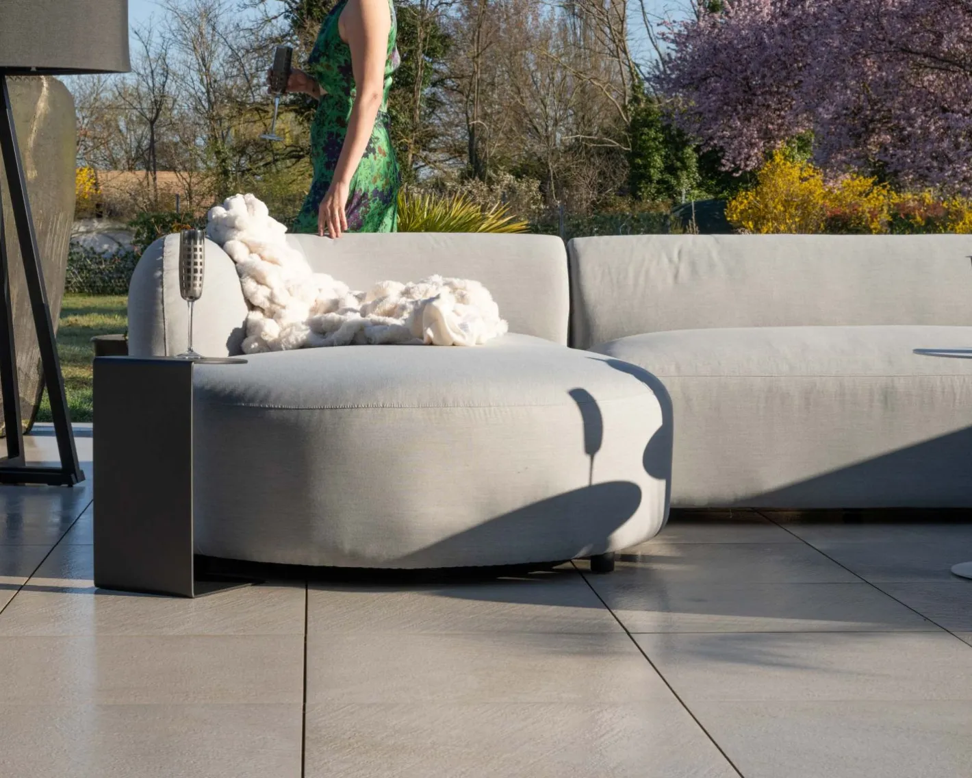 Online Canapé panoramique modulaire spécial extérieur en tissu gris clair "Kacang" Canapé De Jardin|Salon De Jardin
