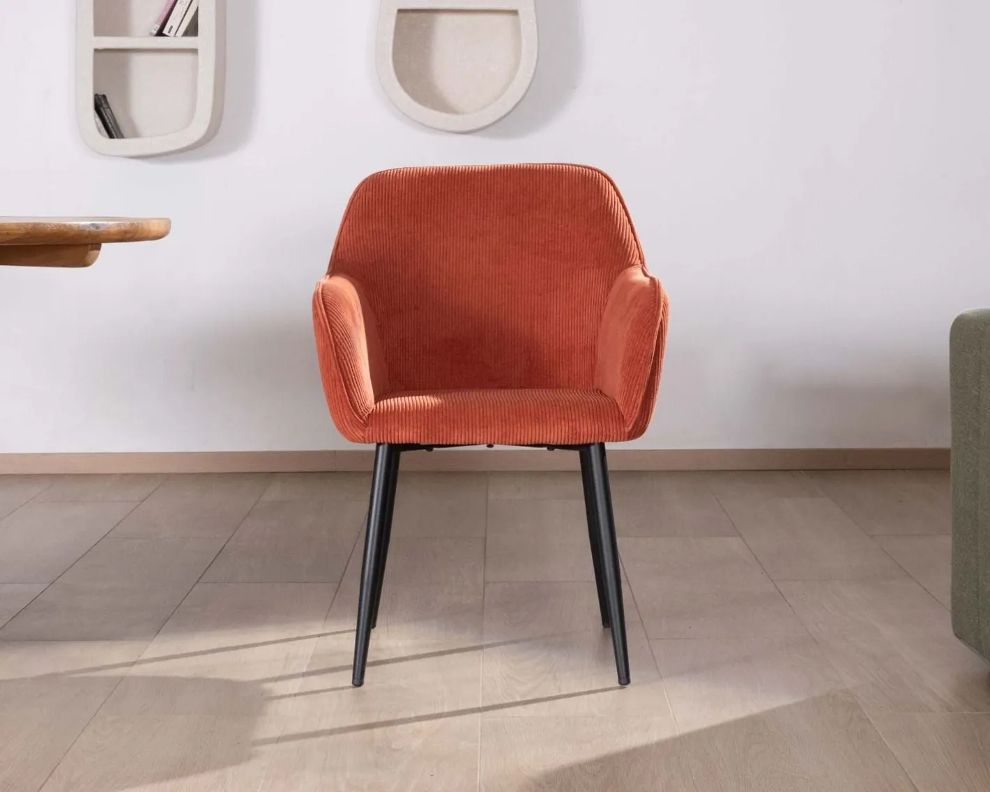 Clearance Chaise avec accoudoirs en velours rouge terracotta et pieds métal noir "Scotty" Chaise