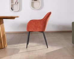 Clearance Chaise avec accoudoirs en velours rouge terracotta et pieds métal noir