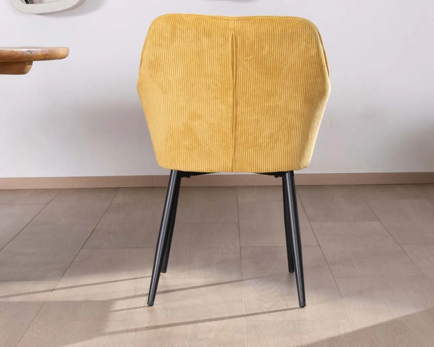 Clearance Chaise de repas avec accoudoirs en velours côtelé jaune "Scotty" et pieds métal noir Chaise