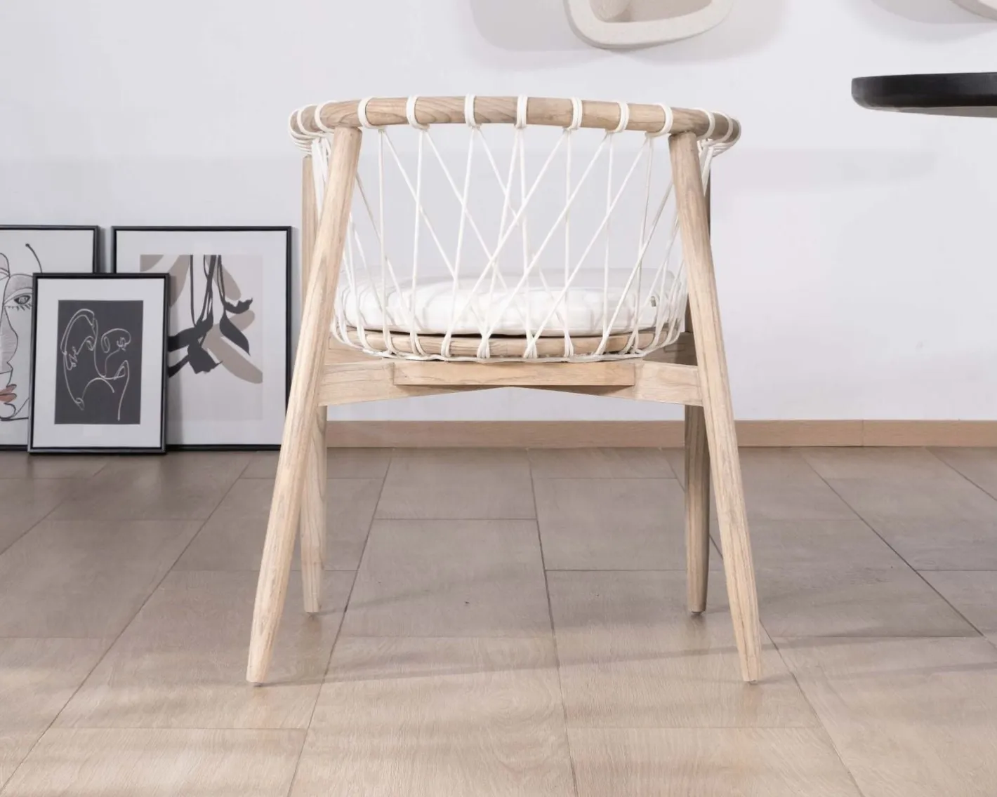 Online Chaise de repas en bois et corde tressée "Katue" Chaise