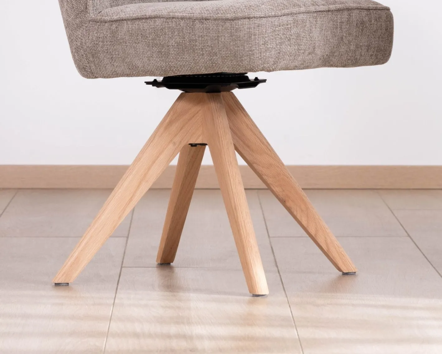Online Chaise de repas esprit scandinave "Miloé" tissu chenillé gris et pieds bois 360° Chaise