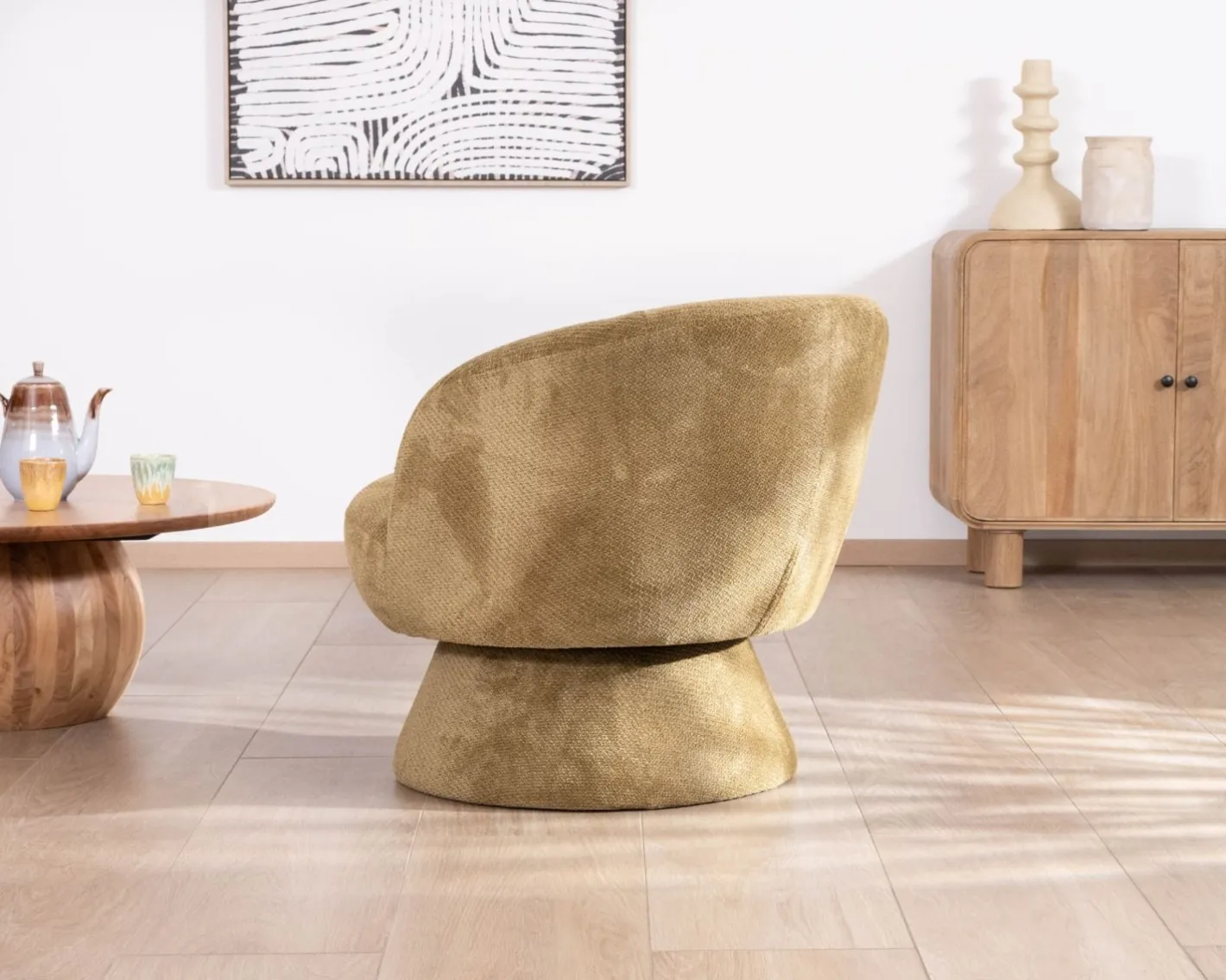 Sale Chauffeuse design enveloppant sur pied 360° en tissu chenillé vert doré "Ladoga" Fauteuil