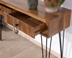 Console vintage en acacia et pieds métal "Wendy" avec façades gaufrées Console|Console