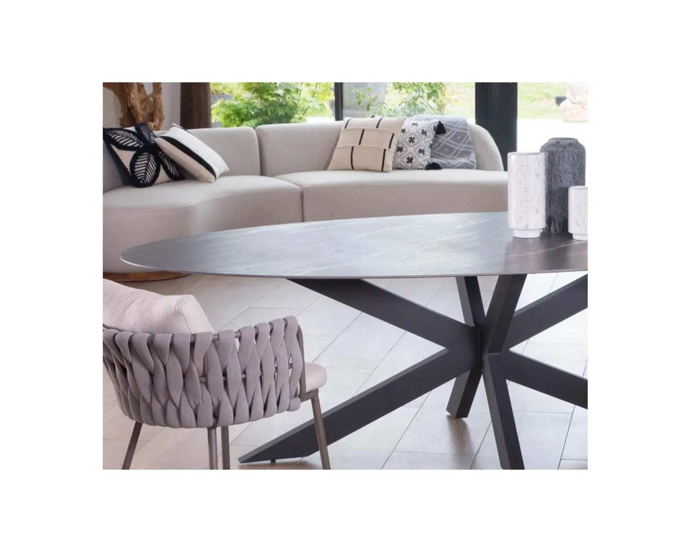 Clearance Coussin de canapé blanc cassé et noir "Kavon" motif graphique Décoration