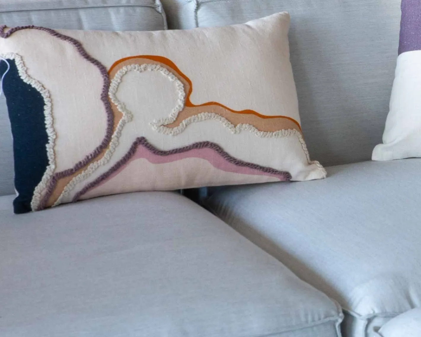 Hot Coussin en tissu motif brodé et imprimé "Matis" 50 x 30 cm Décoration