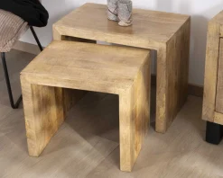 Sale Duo de tables d'appoints gigognes en manguier lignes épurées