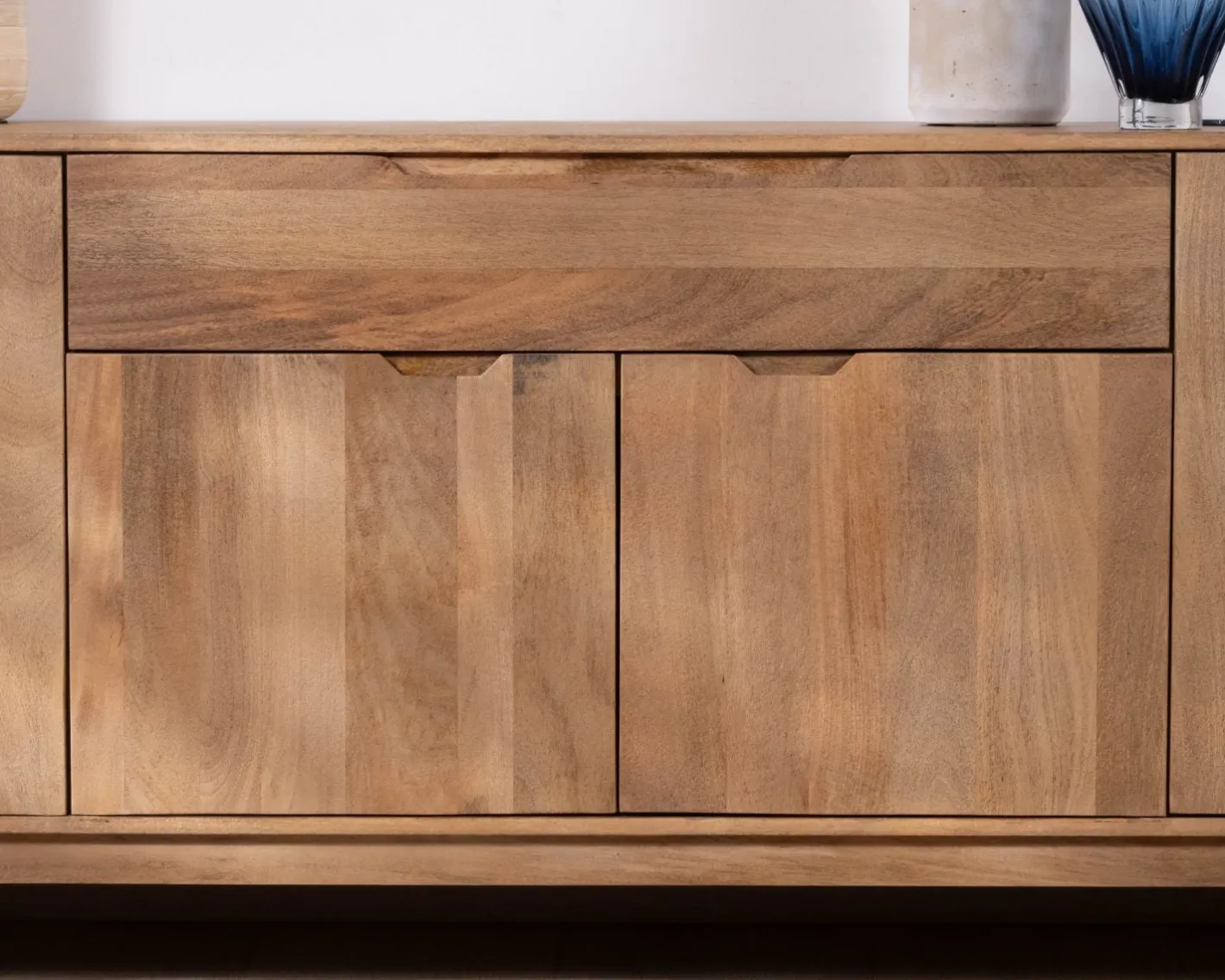 New Enfilade 4 portes 200 cm en manguier teinte noyer clair "Elyka" style scandinave Buffet Et Bahut