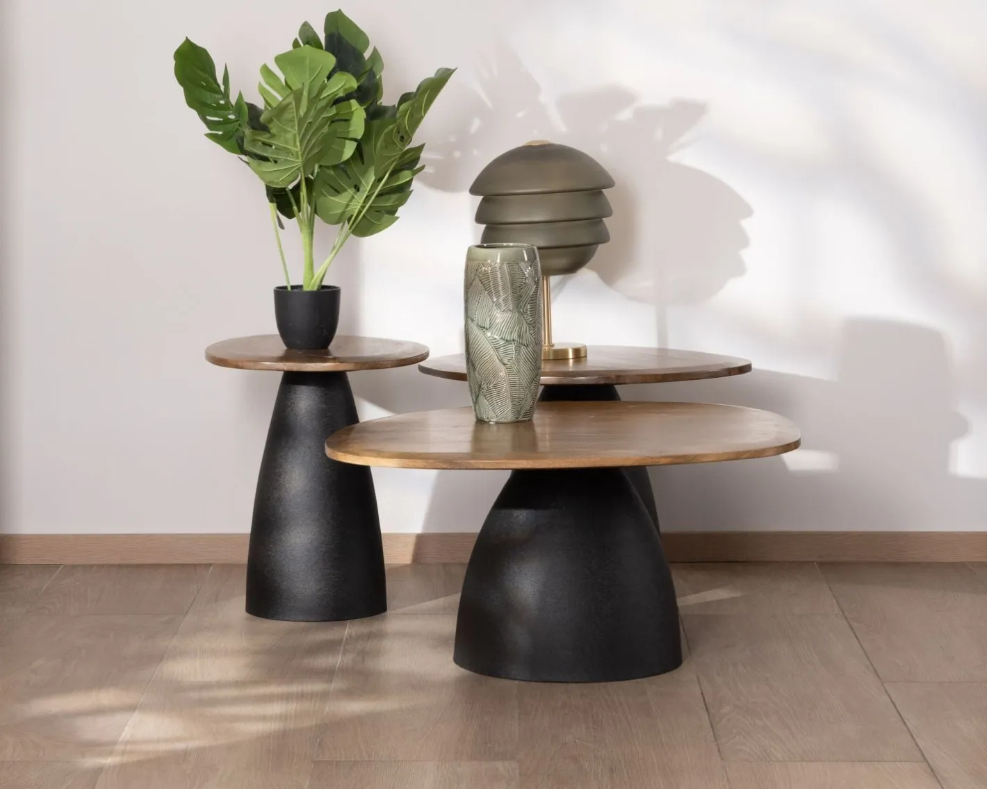 Best Ensemble de 3 tables basses en bois et métal formes galets naturels "Daun" Table D'Appoint