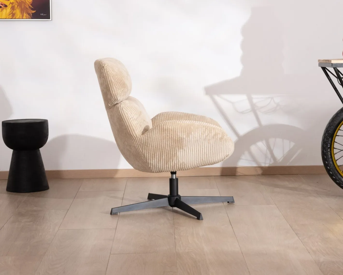 New Fauteuil confort et pivotant en velours camel beige "Bissett" Fauteuil