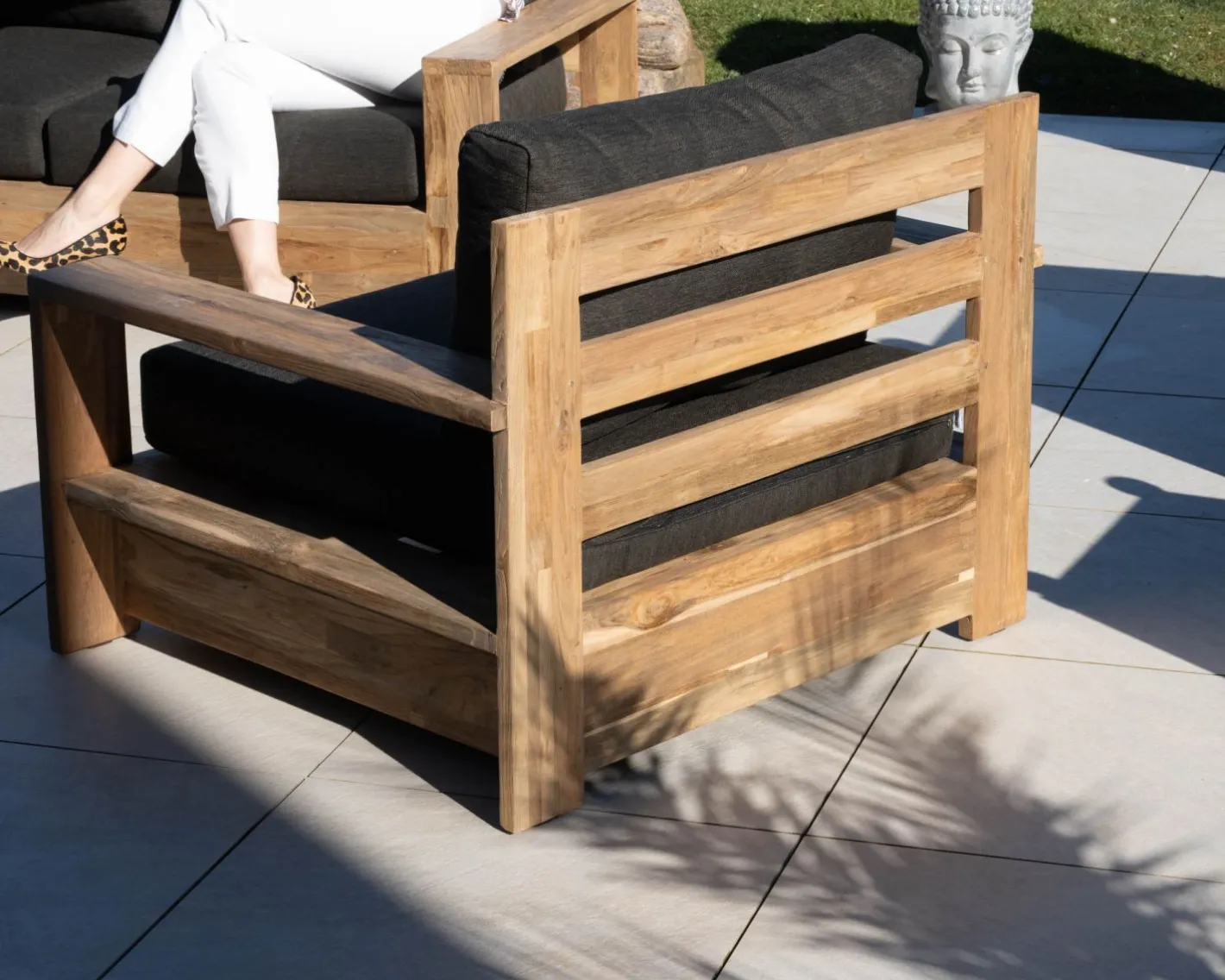 Sale Fauteuil de jardin haut de gamme "Zénith" en teck matelassé tissu gris foncé Salon De Jardin|Fauteuil De Jardin