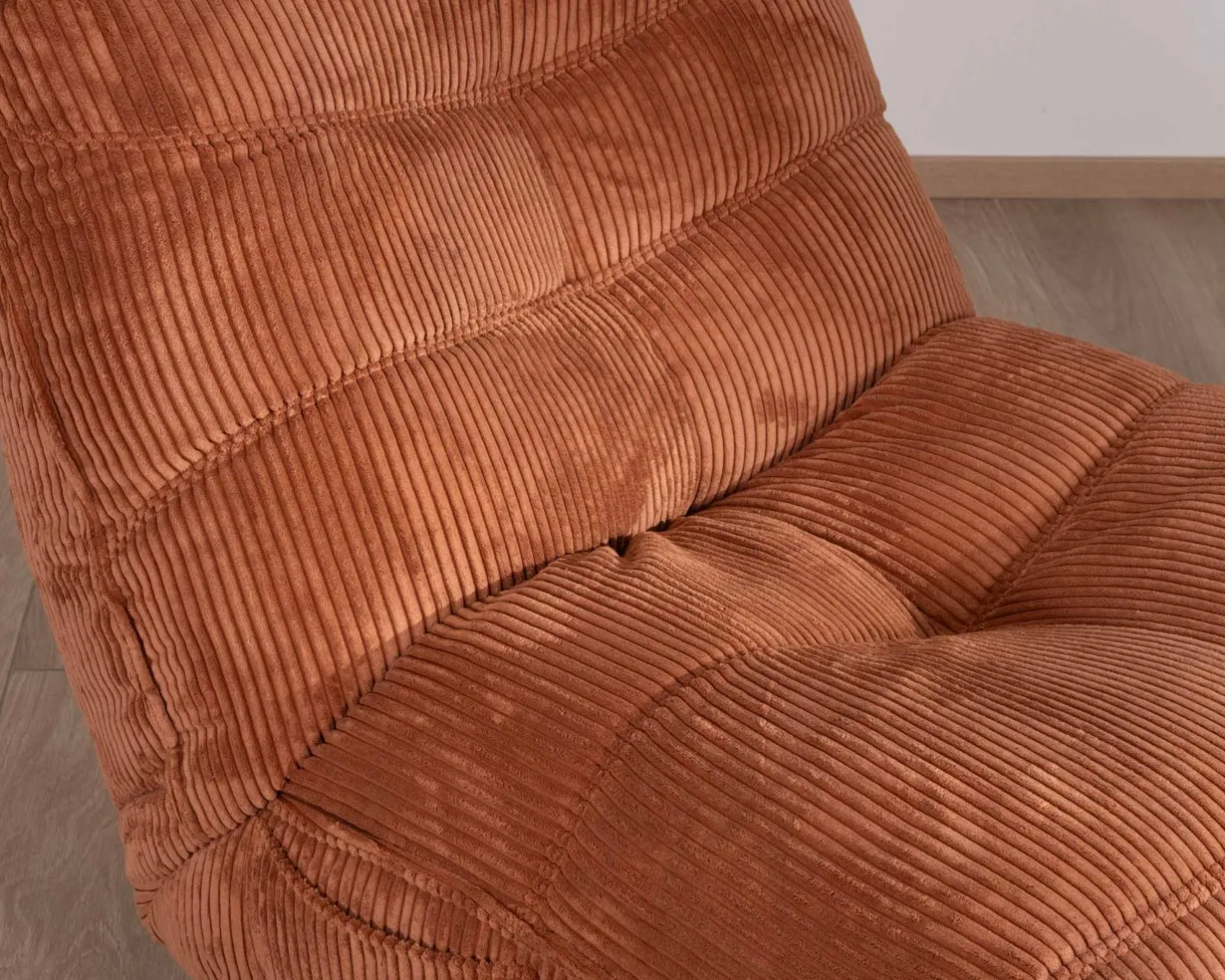 Outlet Fauteuil enveloppant en velours côtelé terracotta "Cascada" rotatif avec repose-pieds relevable Fauteuil