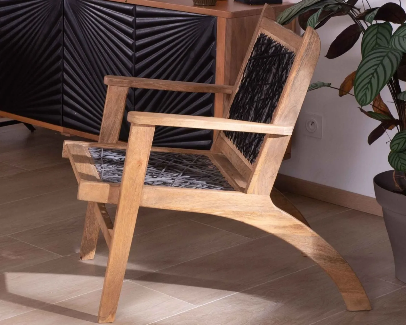 Fauteuil ethnique bas en bois de hêtre et cordages "Pop Vintage" Fauteuil