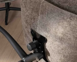 Sale Fauteuil pivotant esprit rétro avec pouf en tissu microfibre coloris havane