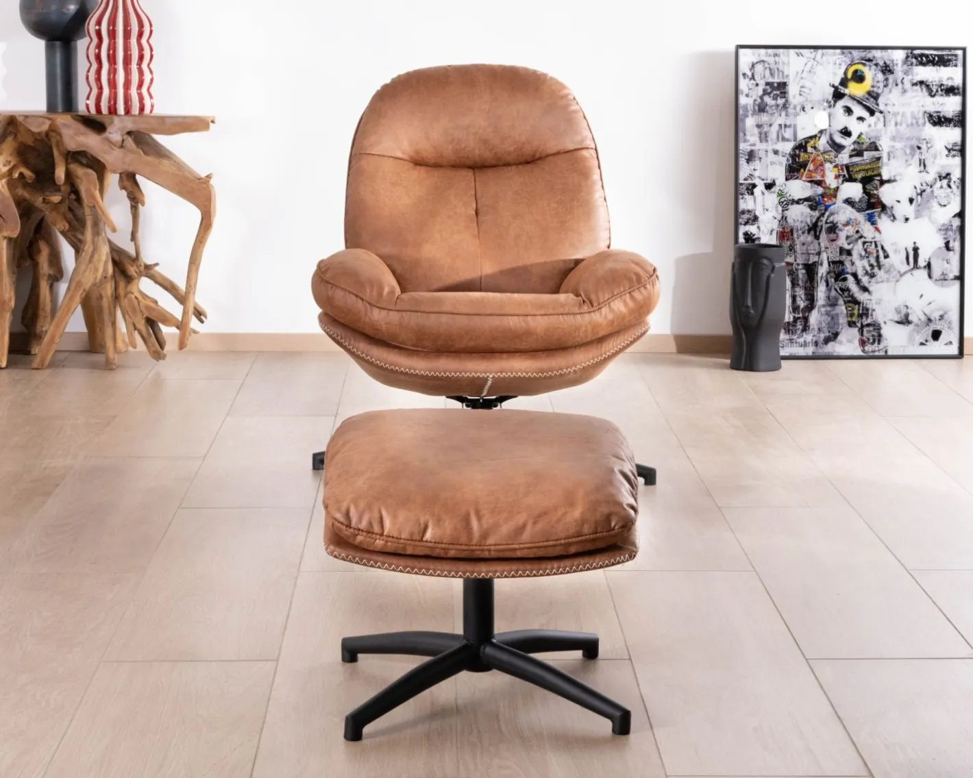 Sale Fauteuil pivotant esprit rétro avec pouf en tissu microfibre coloris havane "Branson" Fauteuil