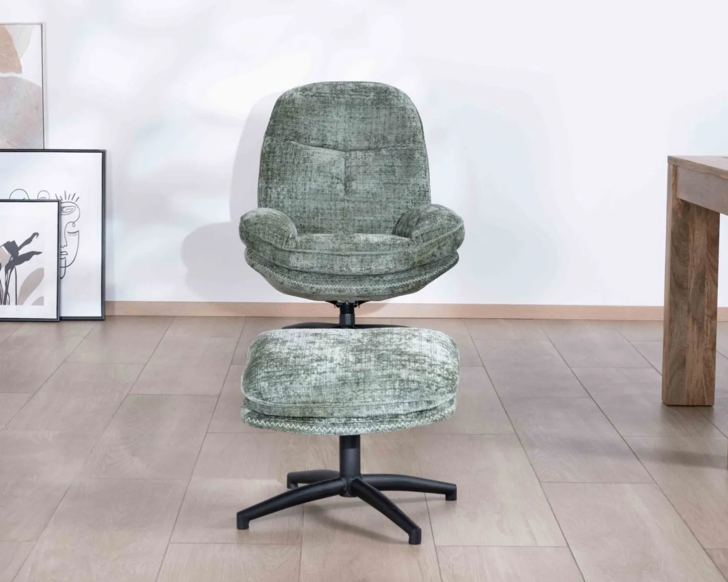 New Fauteuil rotatif design rétro en tissu soyeux vert sauge "Branson" avec pouf Fauteuil