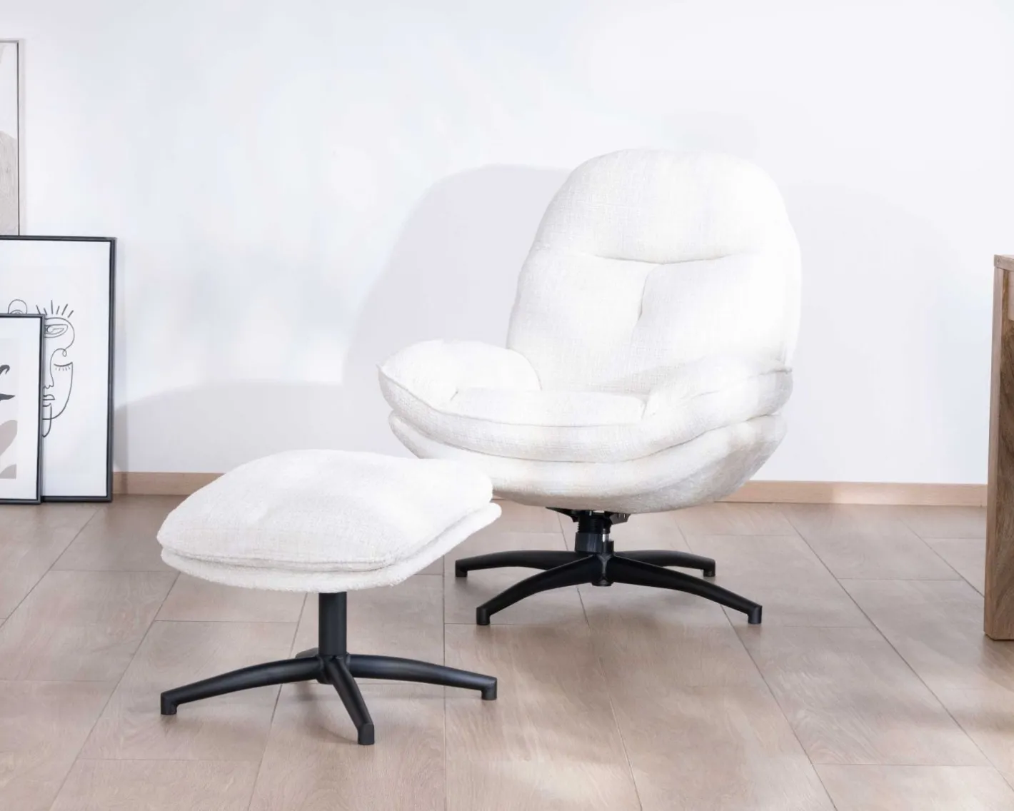 Best Fauteuil vintage avec pouf en tissu blanc ultra doux "Branson" Fauteuil