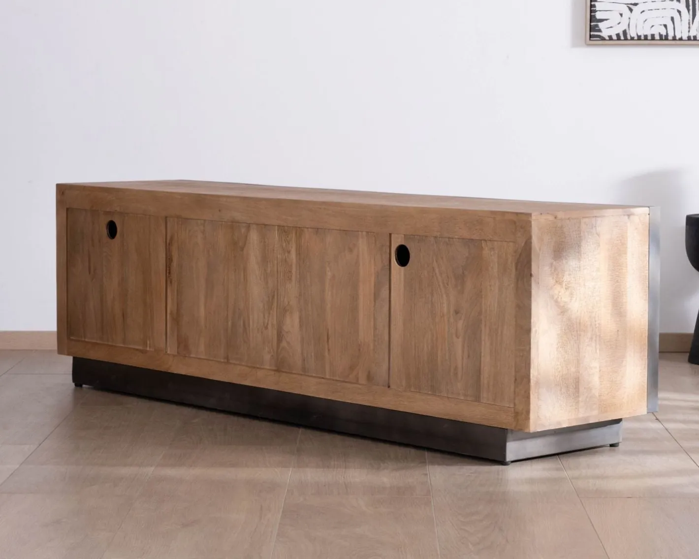 Outlet Grand banc TV 180 cm en manguier style épuré "Santo" avec portes et tiroirs Meuble Télé