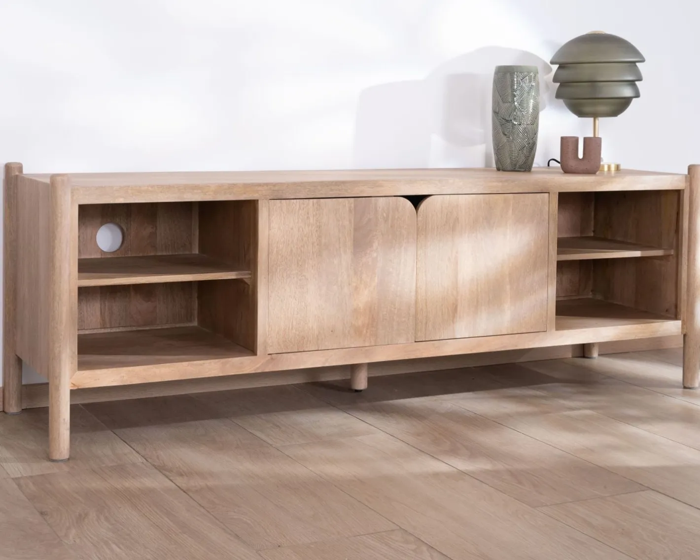 Online Grand banc TV en manguier esprit japandi "Orobie" 185 cm Meuble Télé