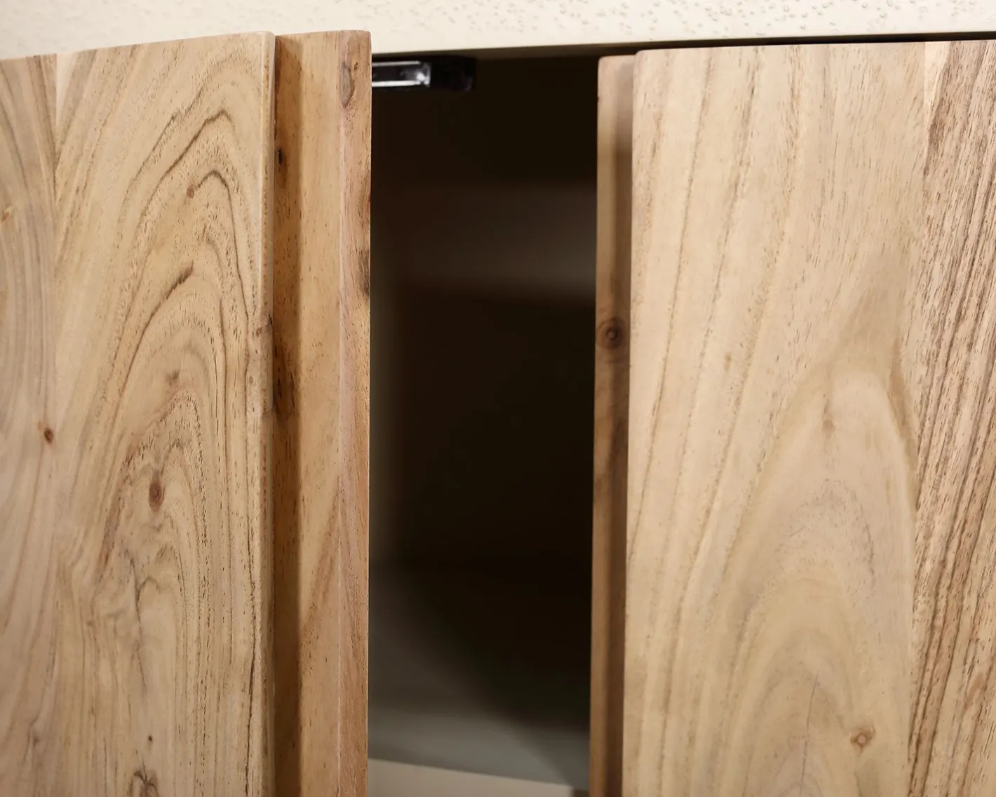 Outlet Grand buffet bas 4 portes style organique et contemporain "Miona" Buffet Et Bahut