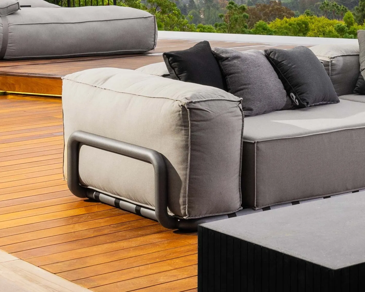 Hot Grand canapé de terrasse droit modulaire esprit décontracté tissu gris "Escale" Canapé De Jardin