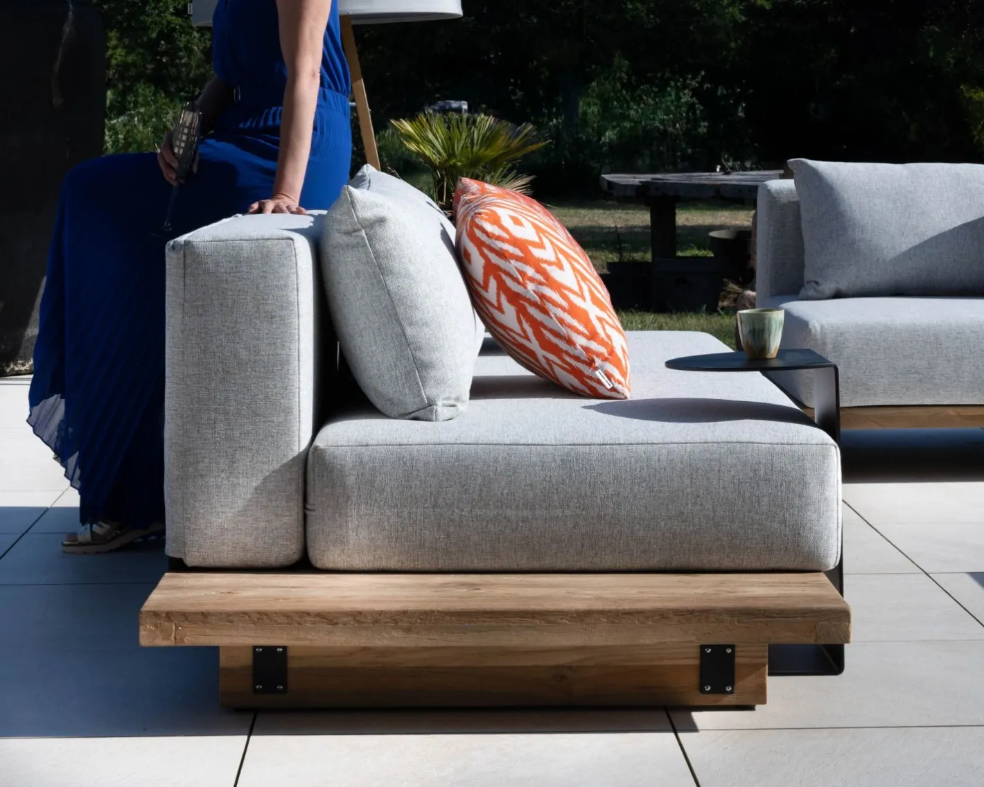 Grand canapé modulaire 5 places de jardin "Eclipse" avec tablette d'angle en teck Canapé De Jardin|Salon De Jardin