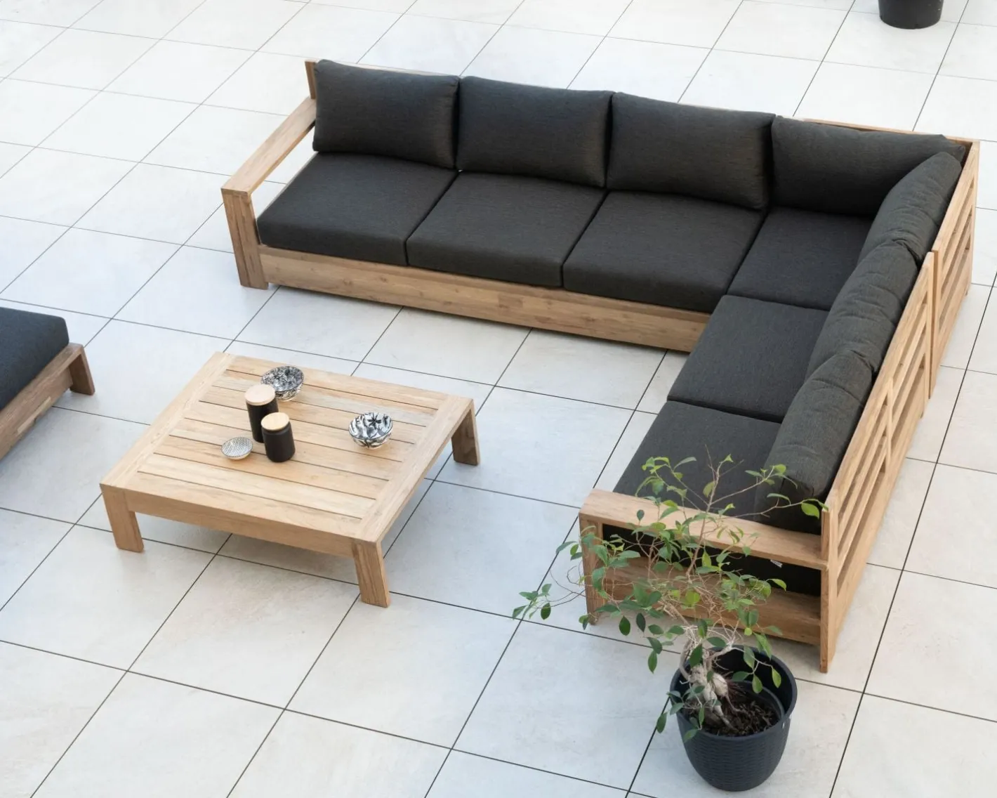 Grand canapé modulaire spécial extérieur en teck et tissu gris foncé "Zénith" Canapé De Jardin