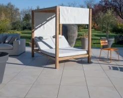 Online Lit de jardin en teck et tissu spécial extérieur gris clair