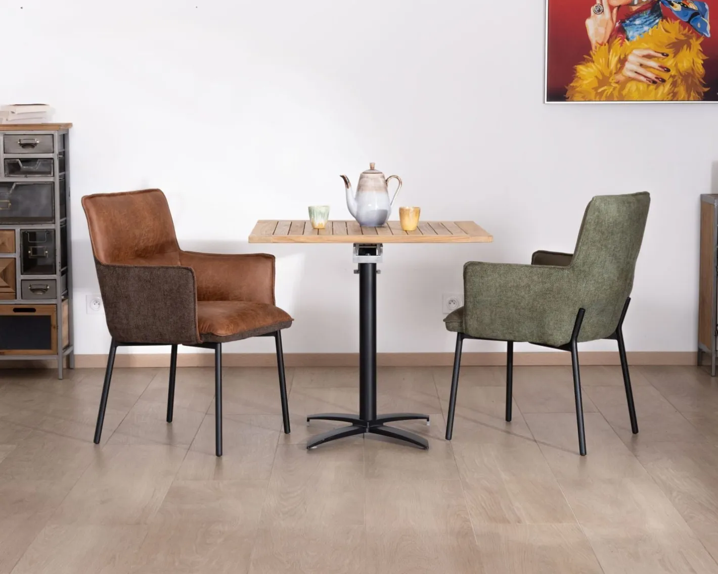 Clearance Lot de 2 chaises de repas confort "Lokka" bi-matière cognac et marron Chaise