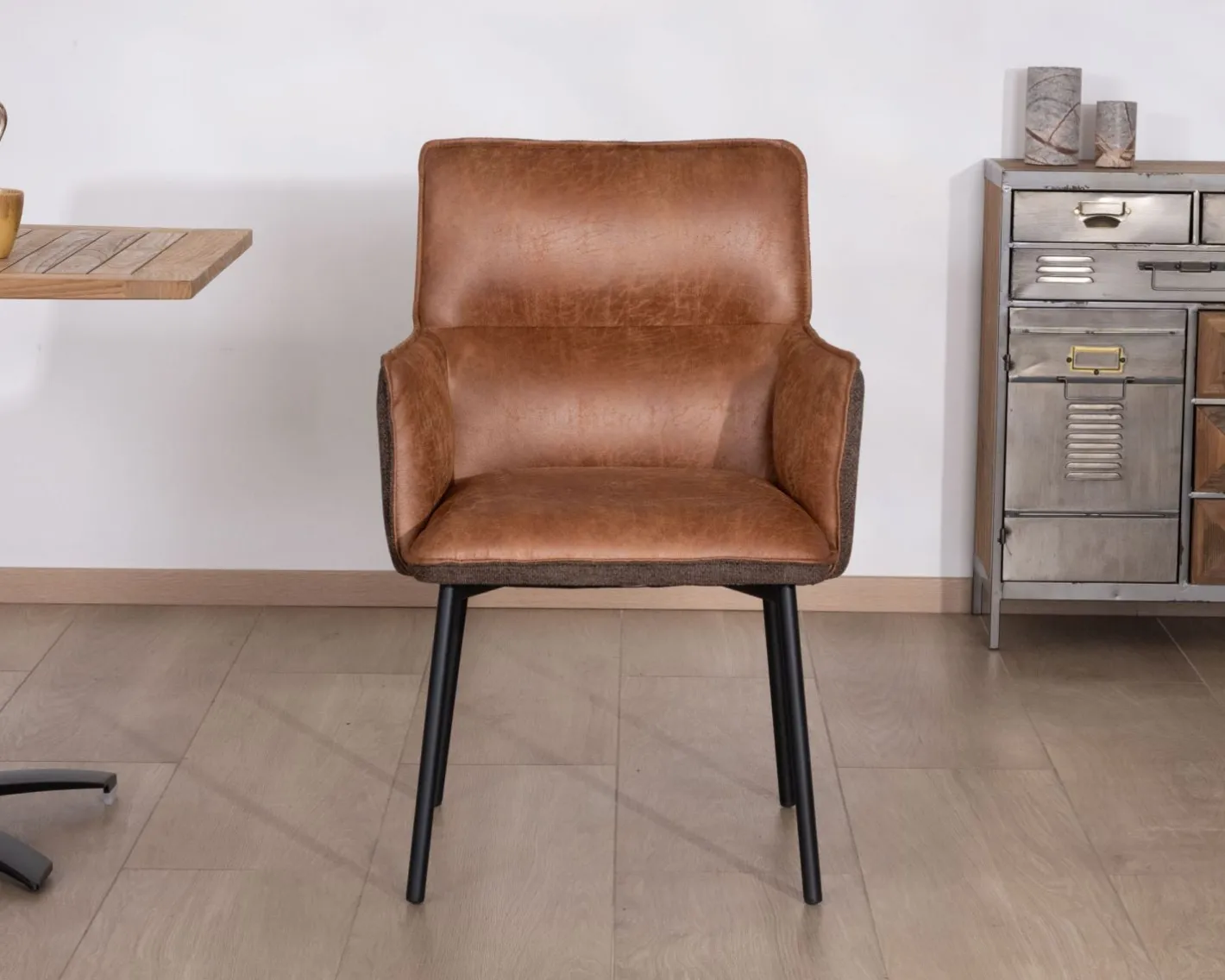 Clearance Lot de 2 chaises de repas confort "Lokka" bi-matière cognac et marron Chaise