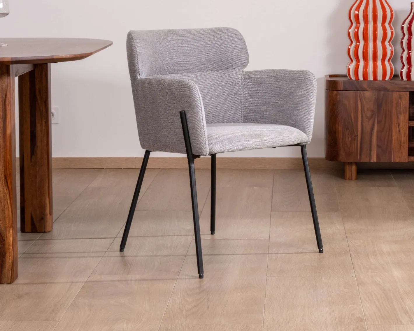 Online Lot de 2 chaises de repas contemporaines "Riméno" en tissu gris et pieds en métal Chaise