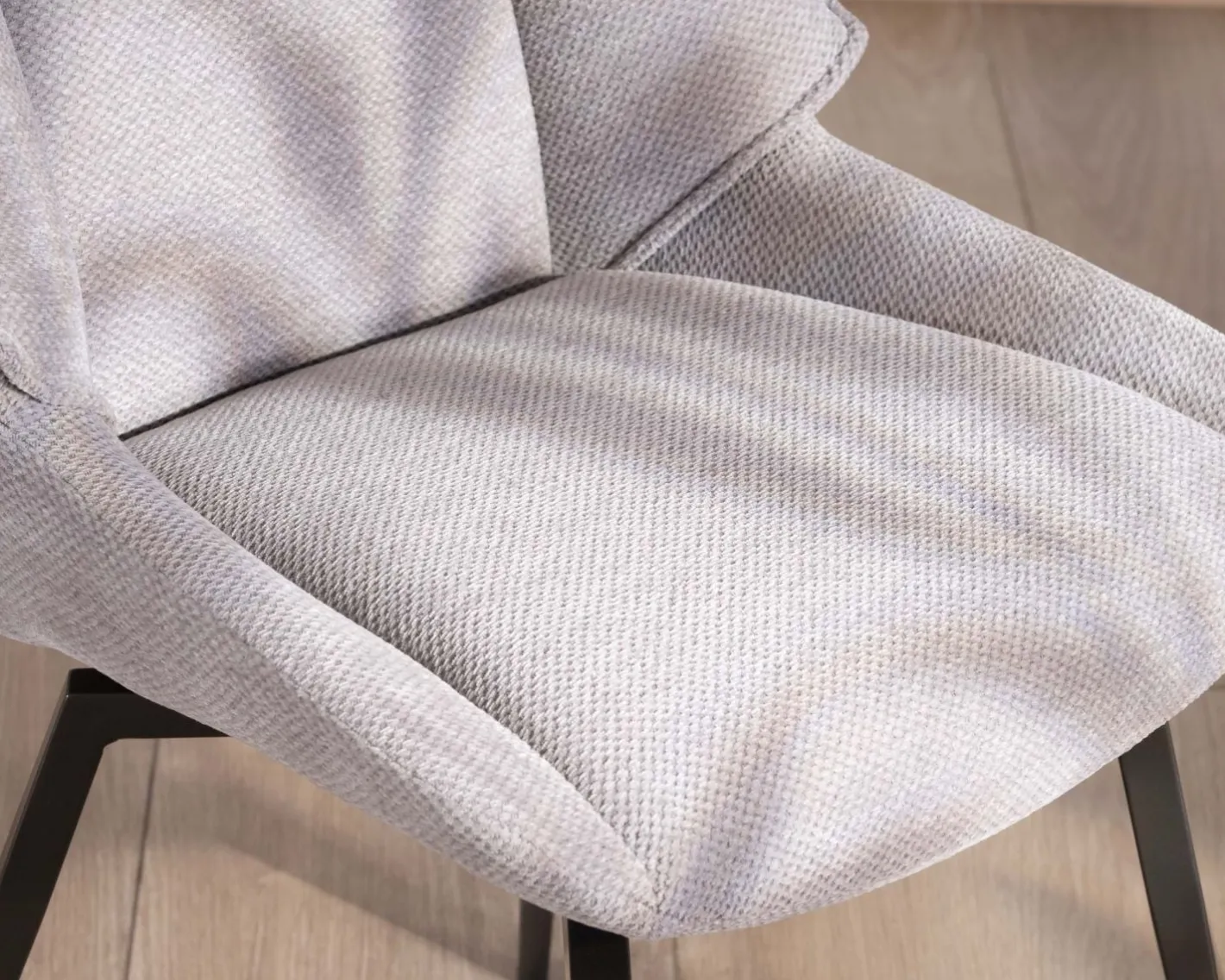 Online Lot de 2 chaises de repas design et enveloppantes en tissu gris clair "Niko" Chaise