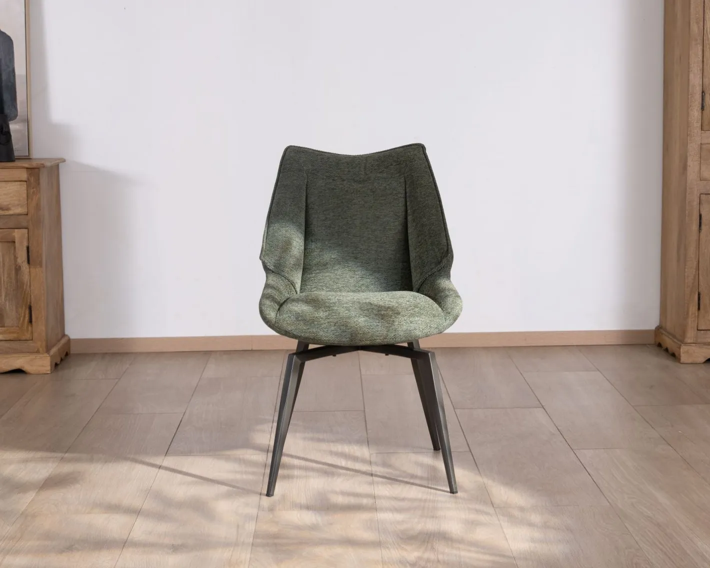 Online Lot de 2 chaises de repas design et enveloppantes "Niko" tissu vert kaki Chaise