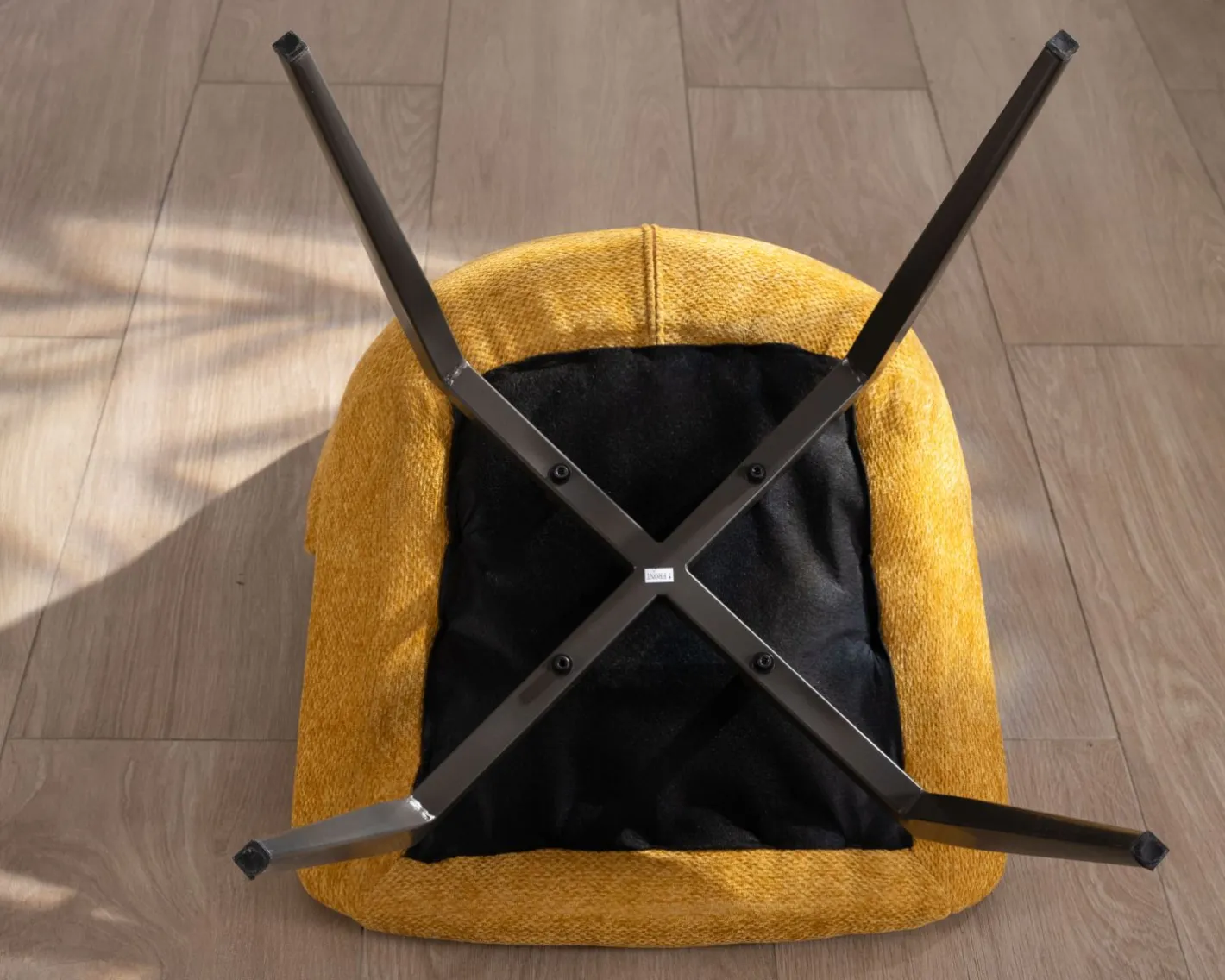 Clearance Lot de 2 chaises de repas design vintage "Niko" tissu jaune moutarde Chaise