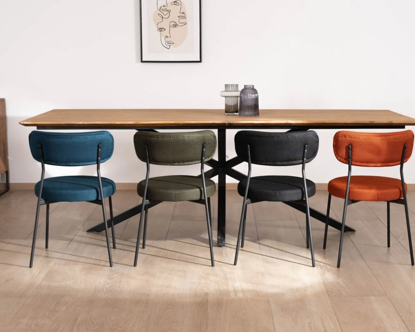 Outlet Lot de 2 chaises de repas design minimaliste en tissu bleu et pieds métal "Lato" Chaise